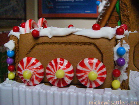 Isaac's gingerbread train: another look