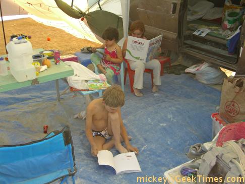Kids Camp: the kids read