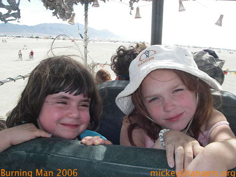 Burning Man 2006: Lila & Saffron