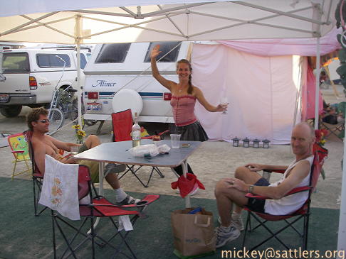 Burning Man 2007: Kidsville - more neighbors